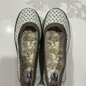 FLY London Women's White and Brown Flats